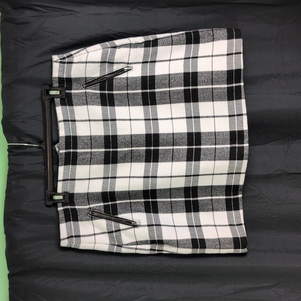 Stylus Plaid Skirt. Size 16. NWOT. Mini Skirt. Flannel. A-Line.